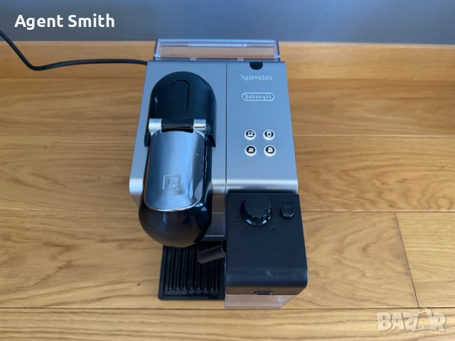 Кафемашина Nespresso Lattissima Plus, снимка 2 - Кафемашини - 53779326