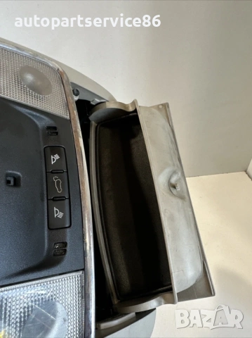 Предна вътрешна лампа за четене за Jeep Grand Cherokee 3.0 CRD (2012), снимка 3 - Части - 53512942