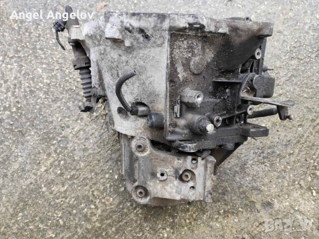 Скоростна кутия Citroen C4 1.6HDI 90/109коня 20DM75, снимка 2 - Части - 53782563