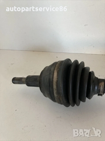 Каре на преден ляв кардан за Volkswagen Touareg 2.5 Tdi (2005) 7L6407271D, снимка 2 - Части - 54180705