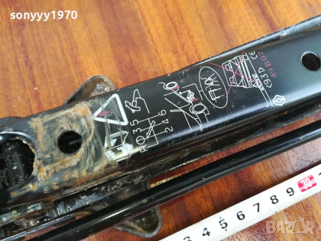 RENAULT-ORIGINAL КРИК-ВНОС SWISS 0906251709, снимка 18 - Аксесоари и консумативи - 50605482