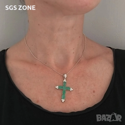 СРЕБЪРЕН КРЪСТ СЪС СМАРАГД, снимка 3 - Колиета, медальони, синджири - 52403094