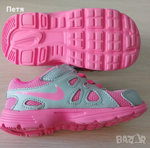 Детски маратонки NIKE , снимка 2 - Детски маратонки - 50565113