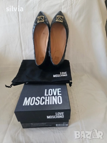 Обувки Moschino