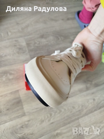 Бели кецове 41 номер, снимка 13 - Маратонки - 54200705