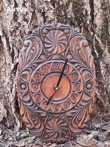 Красив Стар Стенен Часовник Дърворезба Масив от Соца, снимка 10 - Антикварни и старинни предмети - 52908774