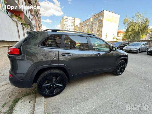 Jeep Cherokee , снимка 3 - Автомобили и джипове - 53706029