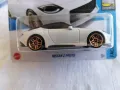 💕🧸 Hot Wheels Nissan Z Proto FACTORY FRESH жълт и бял, снимка 4