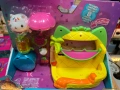 DREAMWORKS GABBY'S DOLLHOUSE - Комплект за игра на балкона Kuchis Juice Bar, снимка 10