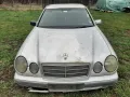 Мерцедес Е220 на части Mercedes E220 na chasti, снимка 1