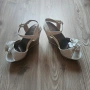 Страхотни кожени бели сандали с бронзови стелки на платформа с цветчета, 38 номер, снимка 12
