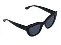Слънчеви очила Дамски черна рамка пеперуда тъмни  стъкла, снимка 1 - Слънчеви и диоптрични очила - 45975294