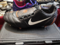 Калеври Бутонки Футболни обувки Найк - деветка Nike, снимка 2