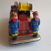Стара японска тенекиена играчка Пожарен камион., снимка 5 - Колекции - 45036874