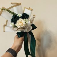 Букет от сатенени рози, снимка 3 - Изкуствени цветя - 45530743