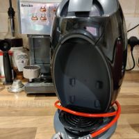 Кафе машина Dolce Gusto Делонги, снимка 1 - Кафемашини - 45242429