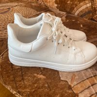 Снежно бели спортни обувки, снимка 2 - Дамски ежедневни обувки - 45697020