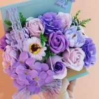 Кутии книги със сапунени цветя в розово и лилаво, снимка 4 - Подаръци за жени - 45496092