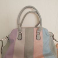 Дамски нови чанти, снимка 1 - Чанти - 45413092