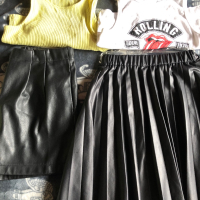 Кожено яке на Зара ново ,пола ,къси панталони ,два топа и тениска на Guess , снимка 10 - Детски комплекти - 45003167