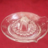  стъклена сокоизтисквачка , снимка 1 - Антикварни и старинни предмети - 18905248