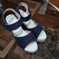 Продавам сандали на платформа , снимка 2 - Сандали - 45623556