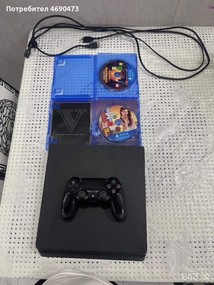 PlayStation 4 slim , снимка 1