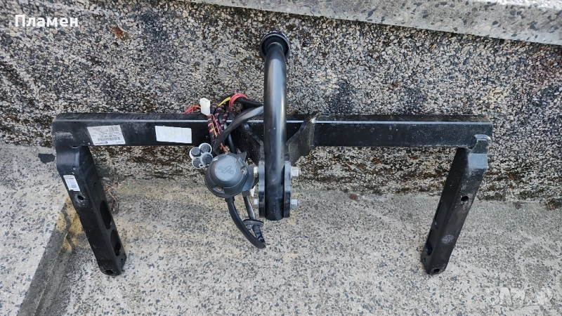 Теглич за Audi A4 A5 B8, снимка 1