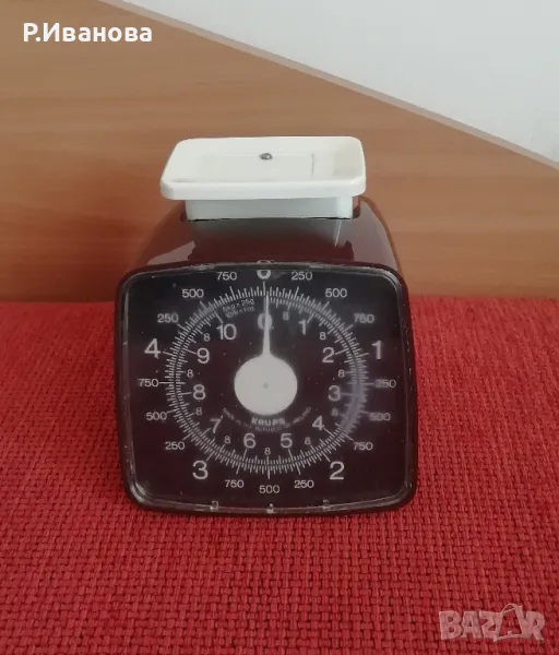 Винтидж  кухненска везна KRUPS, снимка 1