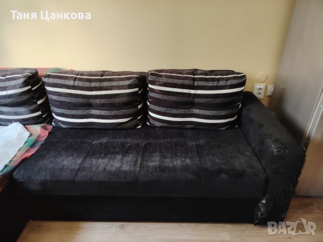Продавам разтегателен ъглов диван, снимка 5 - Дивани и мека мебел - 45873699