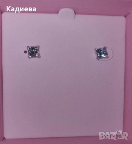 Обеци Swarovski Stilla Attract , снимка 2 - Обеци - 52189696