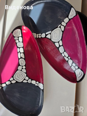 Комплект от две ръчно рисувани подаръчни чинии, снимка 2 - Чинии - 53145460