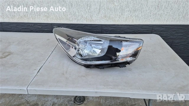 Десен фар Kia Rio халогенен след 2016 г. код 92102H8, 92102-H8 