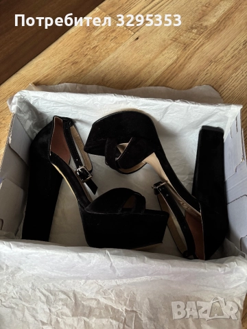 ✨ Елегантни велурени токчета – 35 номер, чисто нови ✨, снимка 3 - Дамски обувки на ток - 51669667