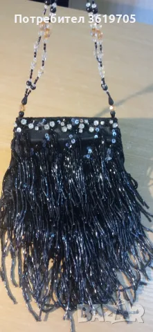 Малка дамска чанта от мъниста