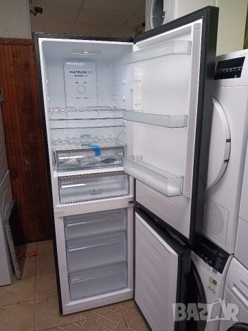 Чисто нов черен хладилник с фризер Gorenje No Frost А+++ с две години гаранция!, снимка 6 - Хладилници - 53832740