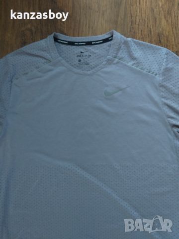 Nike Rise 365 T-shirt - страхотна мъжка тениска КАТО НОВА, снимка 9 - Тениски - 46390749