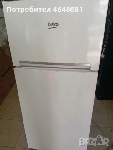 продавам хладилник Беко с горна камера