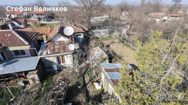 🏡 КЪЩА С ГОЛЯМ ДВОР 640м² | ТОП ЛОКАЦИЯ | ИНВЕСТИЦИЯ, снимка 5 - Къщи - 54065098