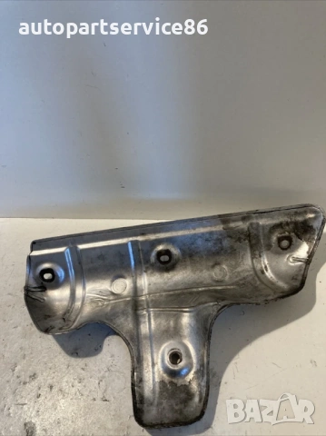 Топлинен щит за колектор за Volvo S80 2400CC 185HP (2009) 30757440, D5244T, снимка 3 - Части - 54021366