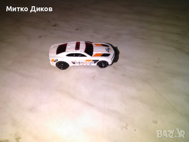 Колекционерска количка Hot Wheels '10 Camaro SS.  Мащаб 1:64.