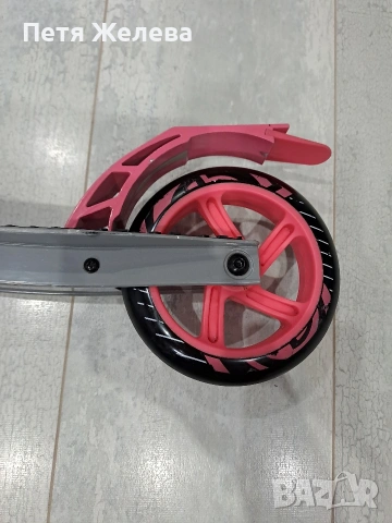 Детска сгъваема тротинетка , снимка 5 - Скутери и тротинетки - 53382716