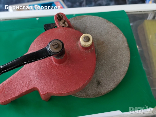 Стар ръчен шмиргел, снимка 4 - Други инструменти - 51733063