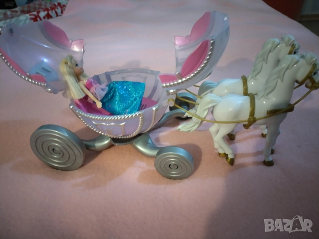 Каляска с коне за малка кукла