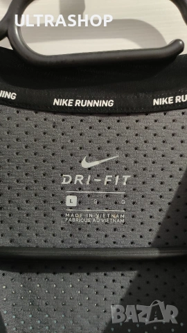 Дамски спортен потник Nike size L В отлично състояние, снимка 4 - Потници - 54207190