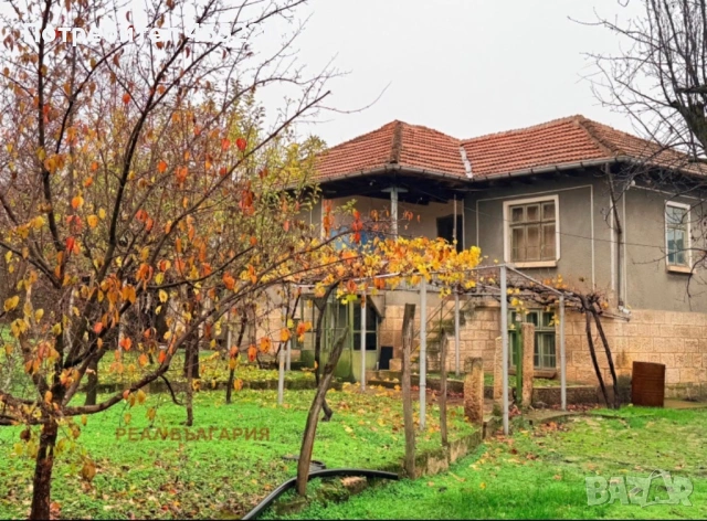 Къща в село Екзарх Йосиф , снимка 13 - Къщи - 52427389