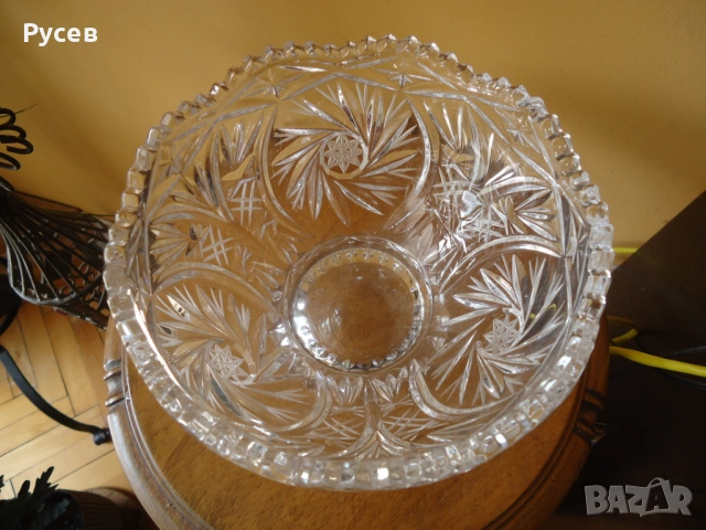 Кристална купа, снимка 2 - Декорация за дома - 54236124
