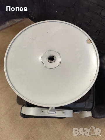 Чифт шведски дизайнерски релакс кресла, снимка 5 - Дивани и мека мебел - 52268577