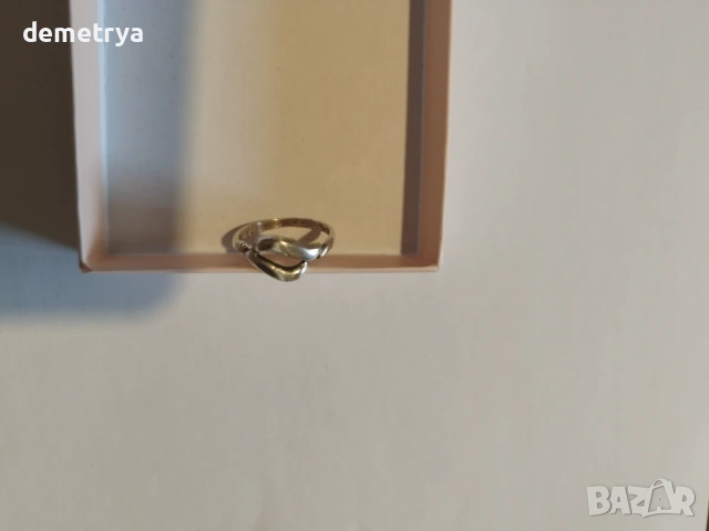 Сребърни пръстени и медальон кръстче със седеф, снимка 4 - Пръстени - 53286014