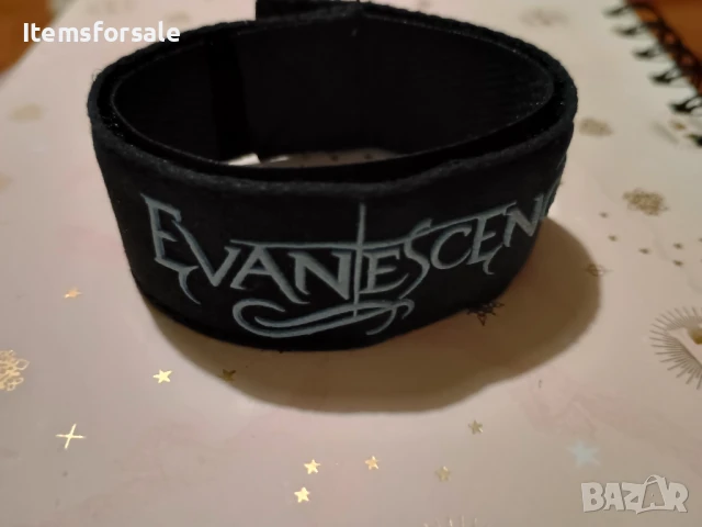 Продавам гривни Evanescence и Nightmare before Christmas, снимка 2 - Гривни - 51098316